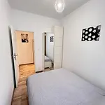 Stay99 Apartamento *