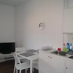 Stay99 Apartment